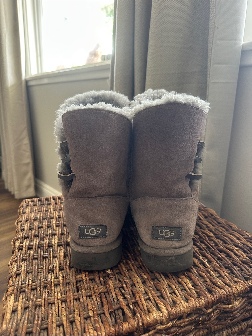 UGG Short Shearling Boots - Brown with Cream Lining